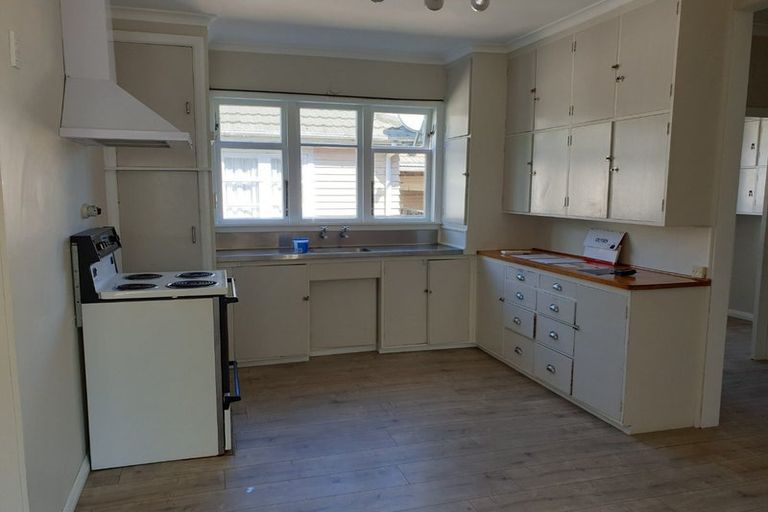 Photo of property in 64 Bledisloe Crescent, Wainuiomata, Lower Hutt, 5014