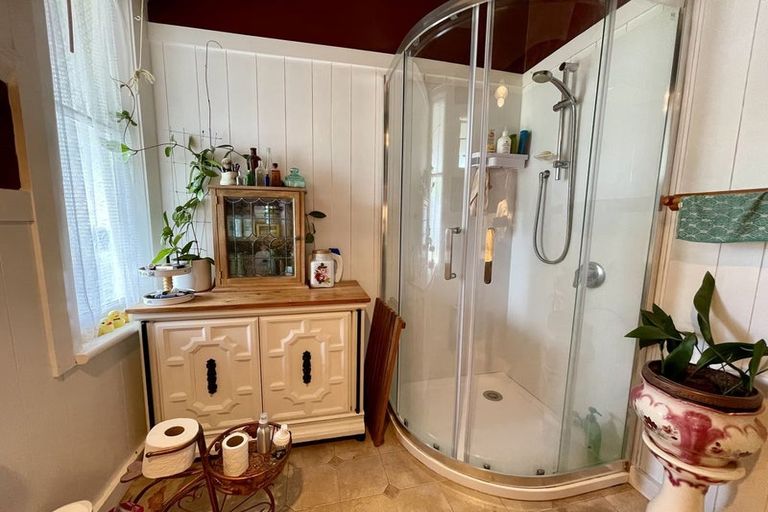 Photo of property in 30 Rhodes Street, Waimate, 7924