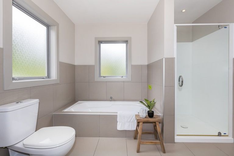 Photo of property in 7 Resolution Drive, Whitby, Porirua, 5024