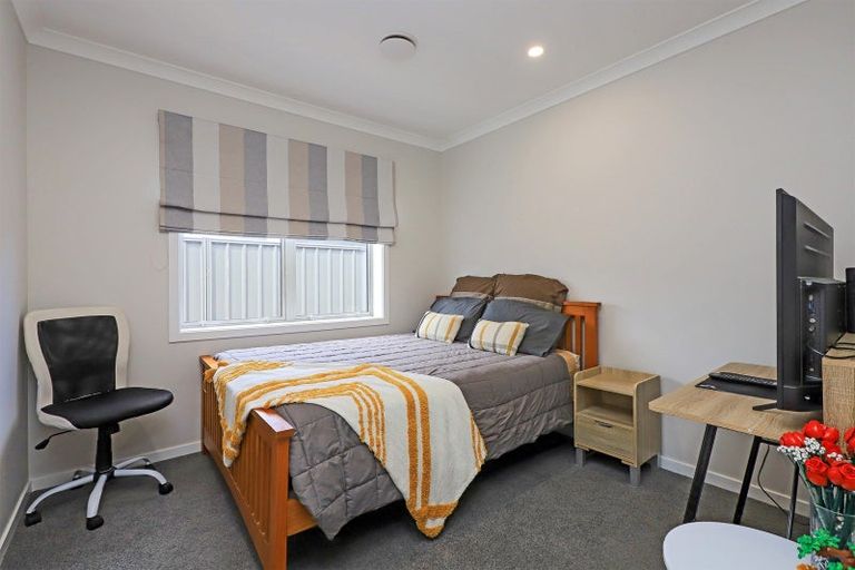 Photo of property in 25 Young Place, Taradale, Napier, 4112