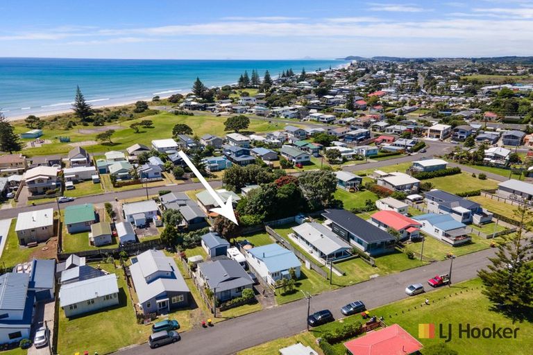 Photo of property in 18 Marine Avenue, Waihi Beach, 3611