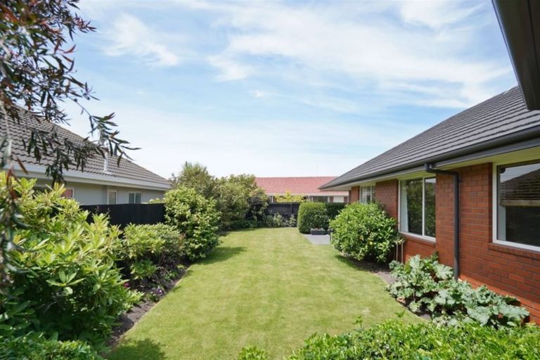 Photo of property in 20 Glencullen Drive, Casebrook, Christchurch, 8051