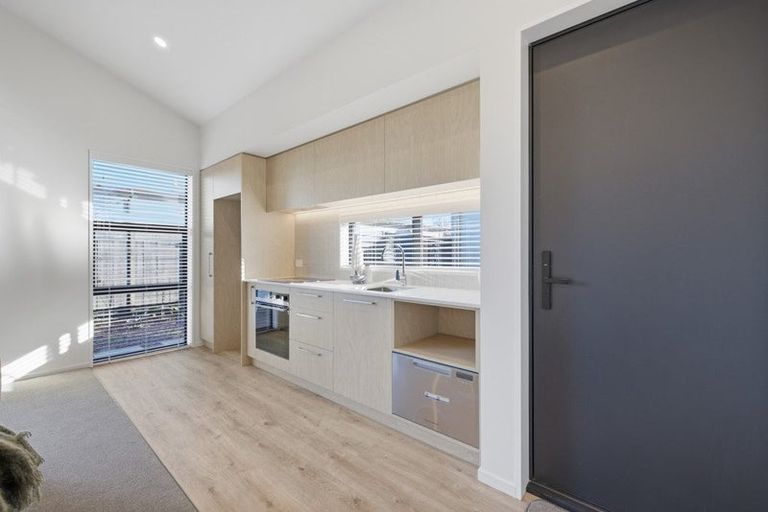Photo of property in 2 Evatt Street, Bryndwr, Christchurch, 8053