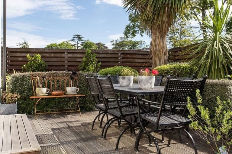 Photo of property in 35a Fendalton Road, Fendalton, Christchurch, 8014