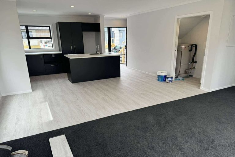 Photo of property in 7/64 Glen Road, Stokes Valley, Lower Hutt, 5019