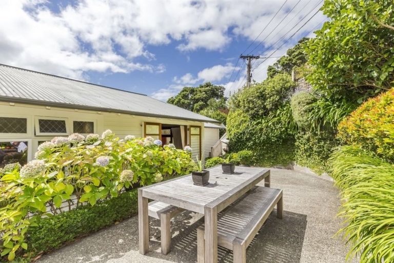 Photo of property in 191 Seatoun Heights Road, Miramar, Wellington, 6022