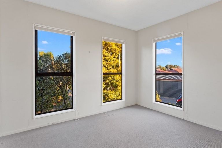 Photo of property in 9 Banks Place, Rangiora, 7400