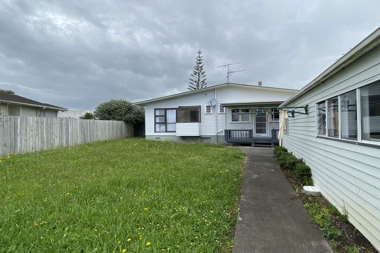 Photo of property in 33 Reelick Avenue, Pakuranga Heights, Auckland, 2010