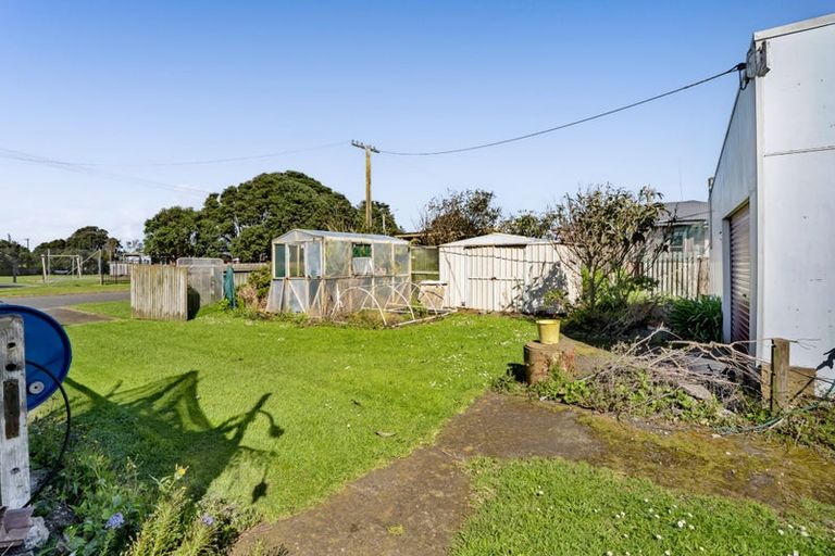 Photo of property in 16 Suffolk Street, Patea, 4520