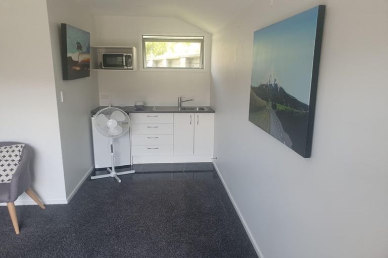 Photo of property in 17a Heta Road, Highlands Park, New Plymouth, 4312