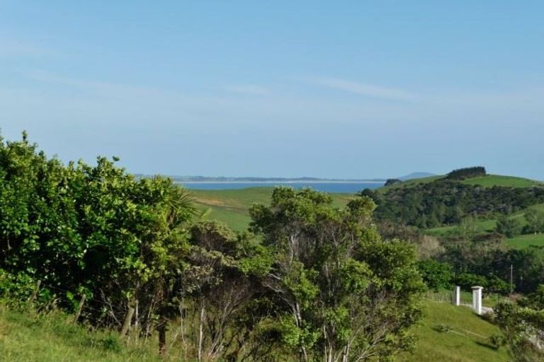 Photo of property in 36 Taipa View Road, Taipa, 0483