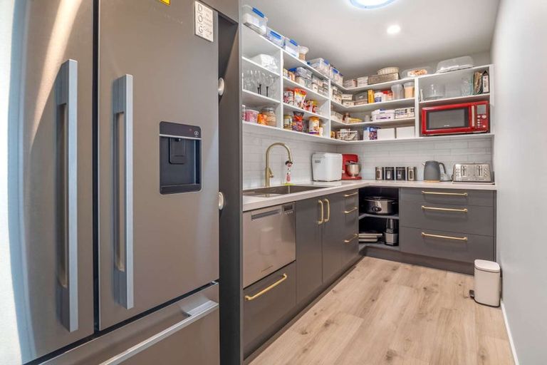 Photo of property in 12 Meadowlands Green, Allenton, Ashburton, 7700