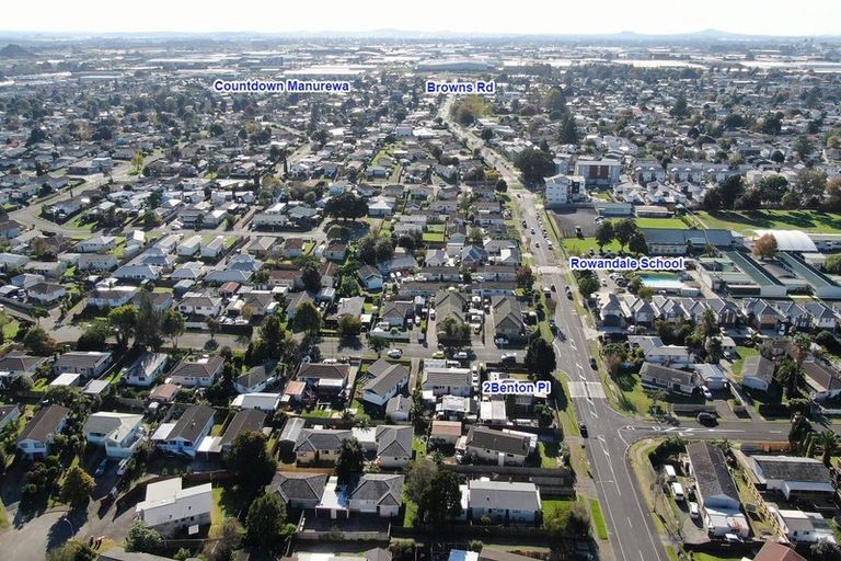 Photo of property in 2 Benton Place, Manurewa, Auckland, 2102