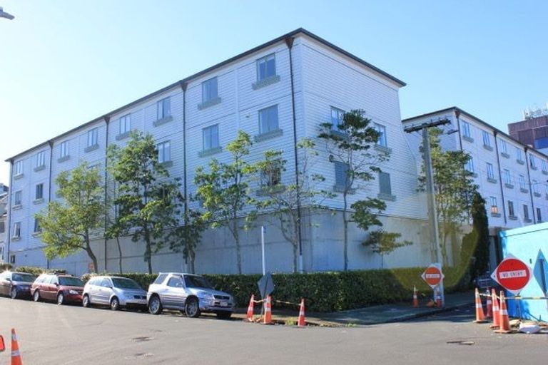 Photo of property in 8/10 Ruru Street, Eden Terrace, Auckland, 1021