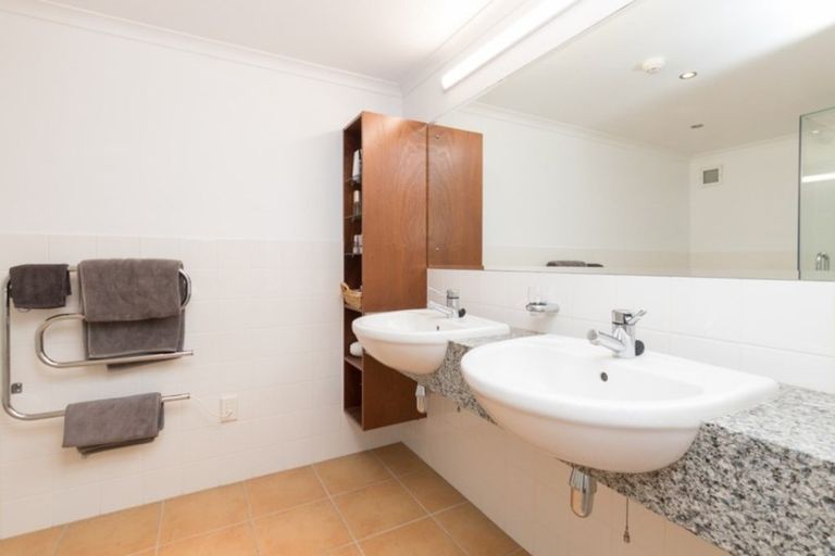 Photo of property in 309/178 Marine Parade, Mount Maunganui, 3116