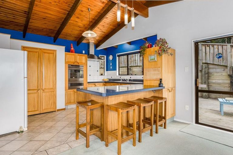 Photo of property in 7 Furneaux Grove, Whitby, Porirua, 5024