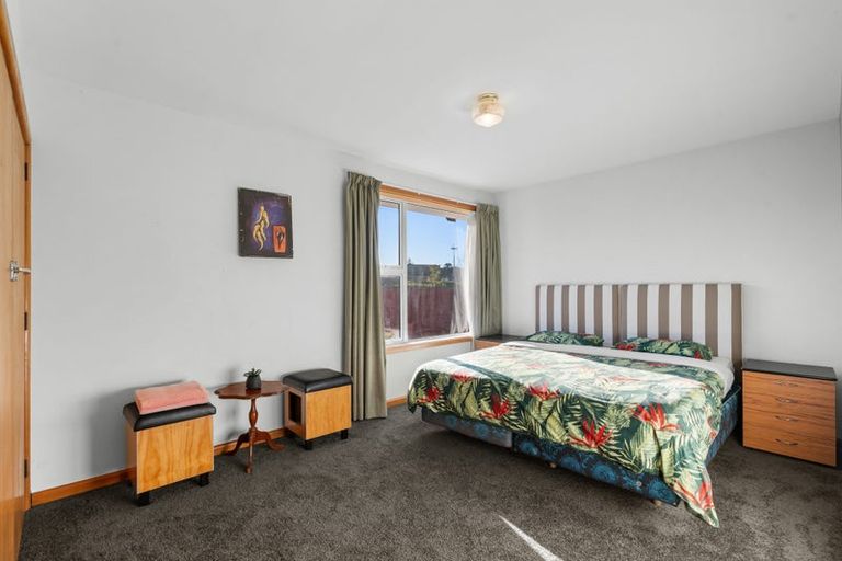 Photo of property in 424 Memorial Avenue, Burnside, Christchurch, 8053