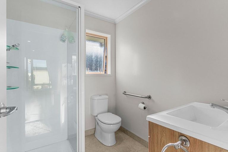 Photo of property in 4 Pipi Place, Baylys Beach, Dargaville, 0377