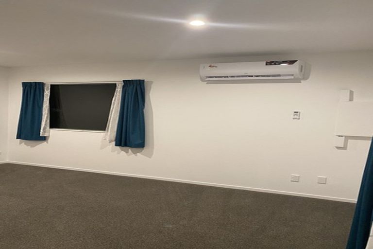 Photo of property in 30 Beach Road, North New Brighton, Christchurch, 8083