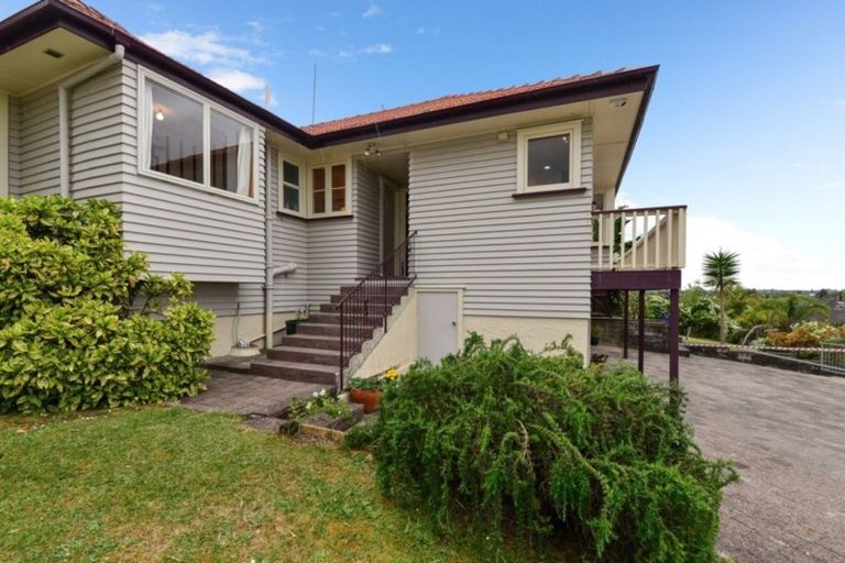 Photo of property in 35 Carey Street, Maeroa, Hamilton, 3200