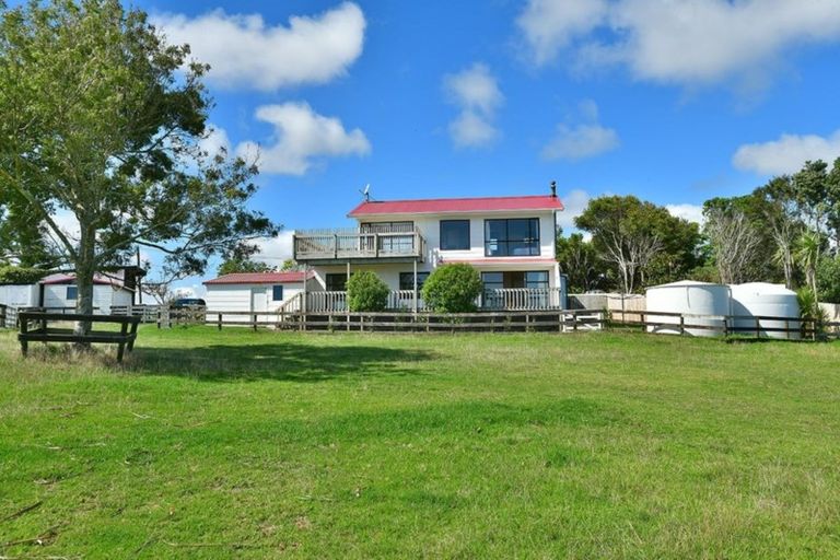 Photo of property in 264 Wishart Road, Helensville, 0875