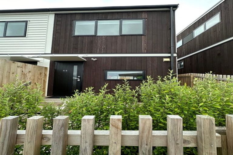 Photo of property in 9/8 James Laurie Street, Henderson, Auckland, 0612