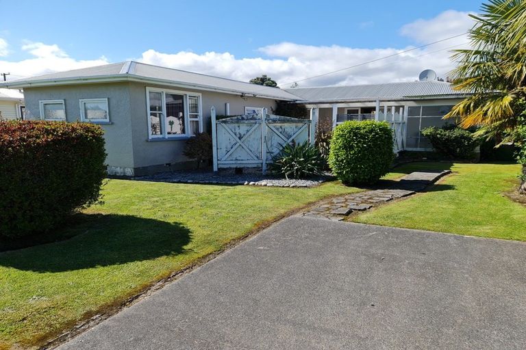 Photo of property in 84 Wakefield Street, Westport, 7825