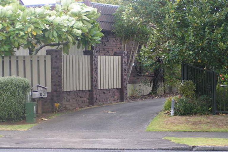 Photo of property in 79 Becroft Drive, Forrest Hill, Auckland, 0620