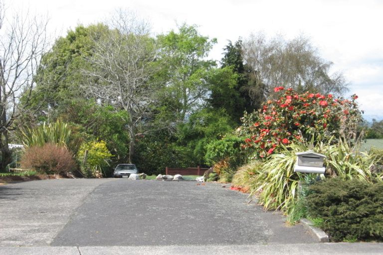 Photo of property in 12 Tirita Street, Kawaha Point, Rotorua, 3010