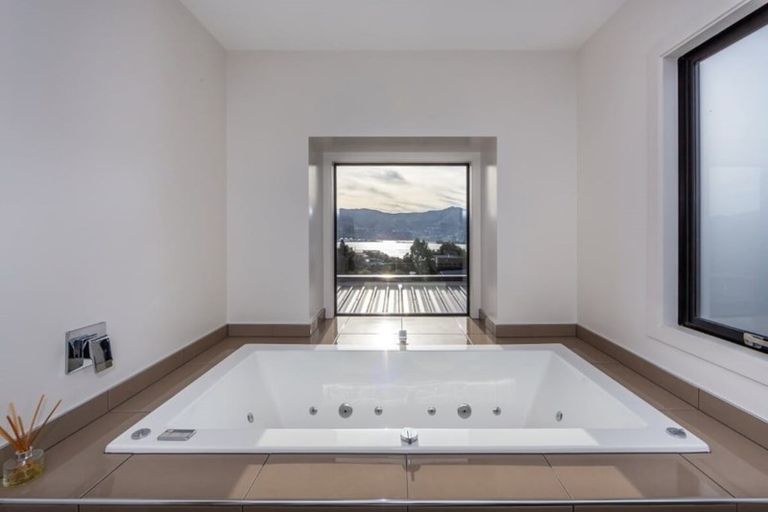 Photo of property in 8 Ngatea Road, Diamond Harbour, Lyttelton, 8971