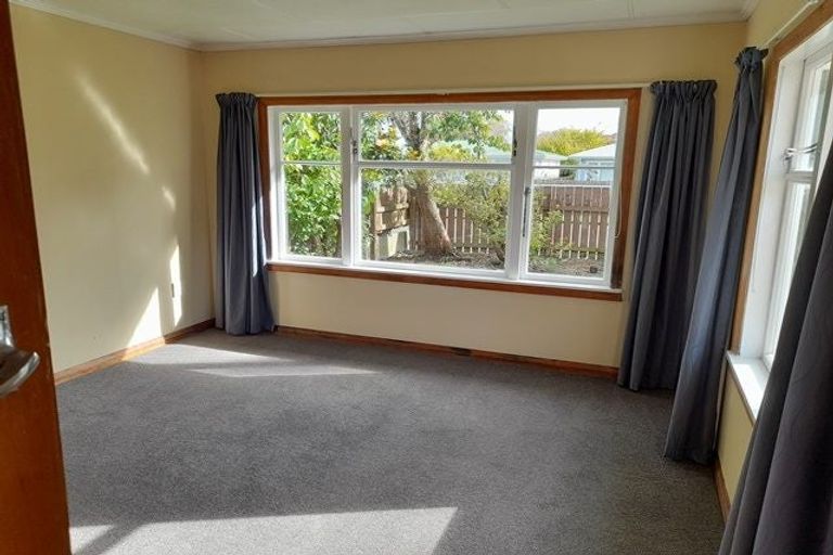 Photo of property in 15 Lancaster Street, Highbury, Palmerston North, 4412