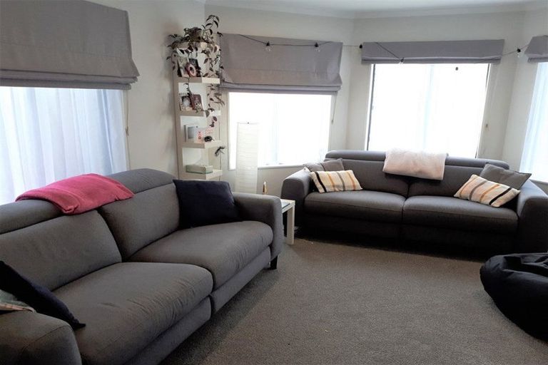 Photo of property in 11 Northmeadow Drive, Rototuna, Hamilton, 3210