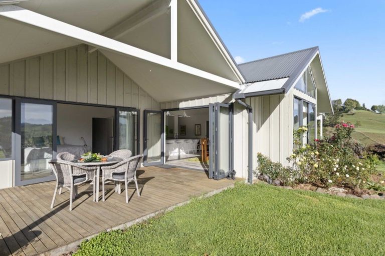 Photo of property in 2428 Hunua Road, Hunua, Papakura, 2583