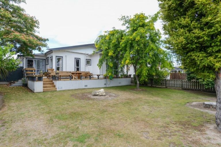 Photo of property in 10 Nelson Street, Waipukurau, 4200
