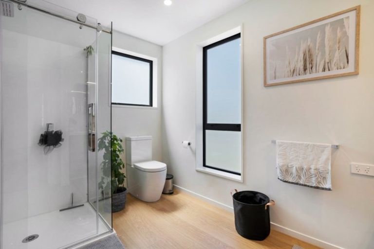 Photo of property in 14 Tuke Lane, Wanaka, 9305