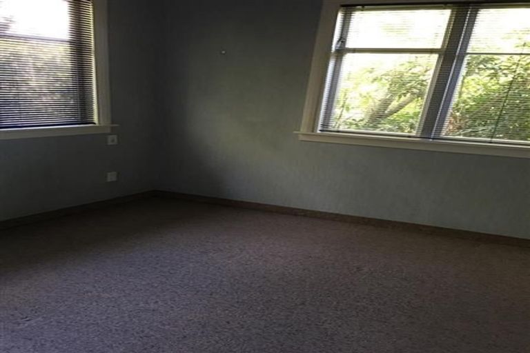 Photo of property in 22 Main Road, Waikanae, 5036