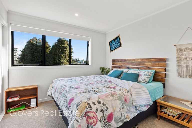 Photo of property in 4/2 Brandon Road, Glen Eden, Auckland, 0602