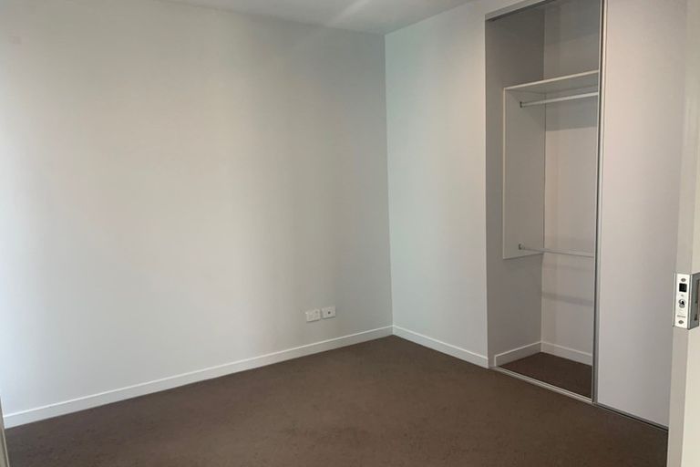 Photo of property in Frank Sargeson Apts, 508/74 Anzac Street, Takapuna, Auckland, 0622