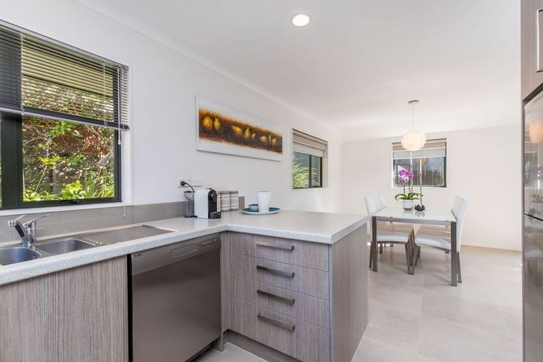 Photo of property in 26a Andrew Road, Howick, Auckland, 2010