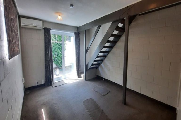 Photo of property in Paddington Apartments, 5/15 Mckinley Crescent, Brooklyn, Wellington, 6021