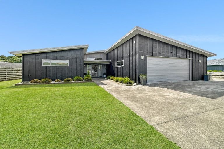 Photo of property in 50 Montgomery Crescent, Kinloch, Taupo, 3377