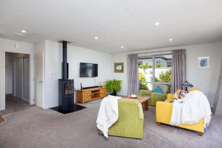 Photo of property in 33 Kahuraki Drive, Pegasus, 7612