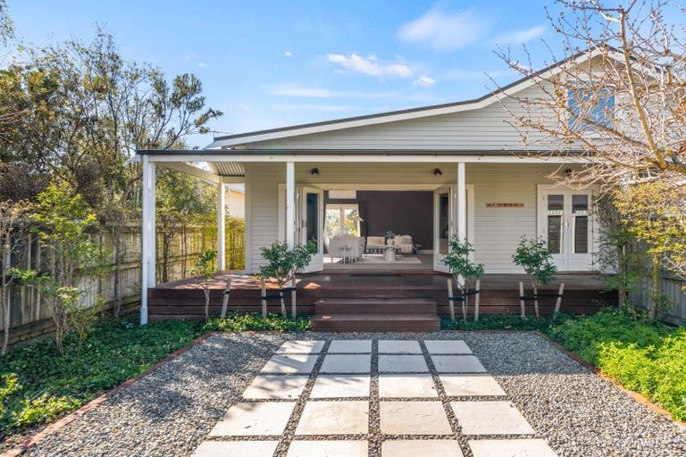 Photo of property in 98 Pownall Street, Masterton, 5810