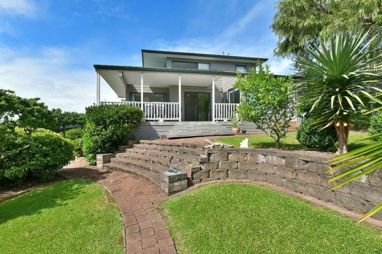 Photo of property in 142 Vipond Road, Stanmore Bay, Whangaparaoa, 0932