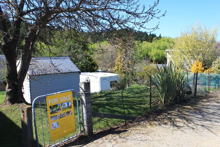 Photo of property in 28 Leven Street, Naseby, 9396