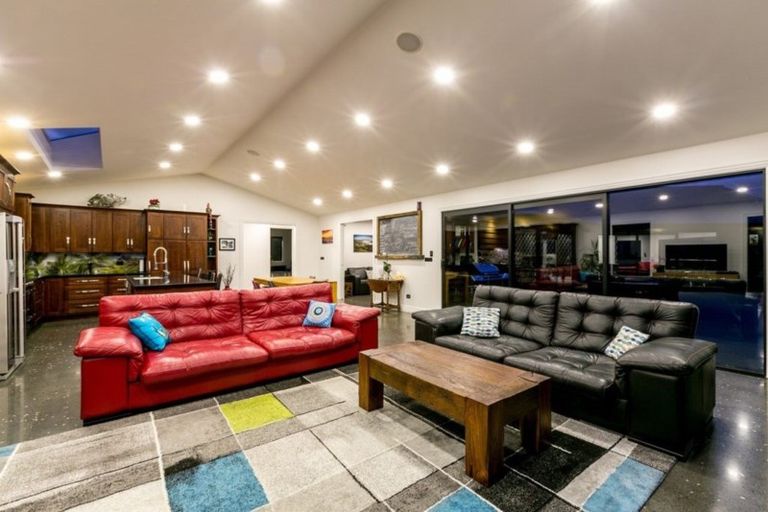 Photo of property in 1111 Plymouth Road, Koru, New Plymouth, 4374
