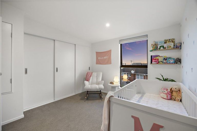 Photo of property in 12/82 East Coast Road, Milford, Auckland, 0620