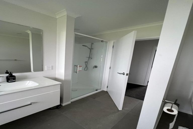 Photo of property in 32 County Drive, Hawera, 4610