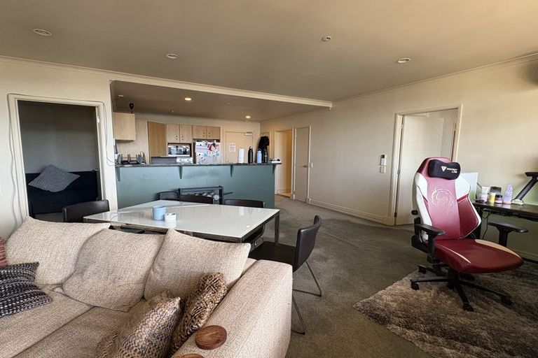 Photo of property in 2c/7-11 Bute Road, Browns Bay, Auckland, 0630