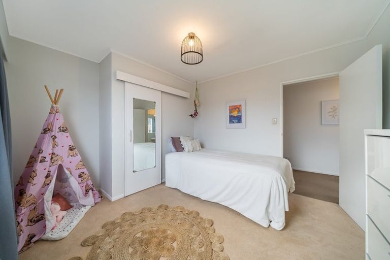 Photo of property in 6 Spey Place, Papakowhai, Porirua, 5024